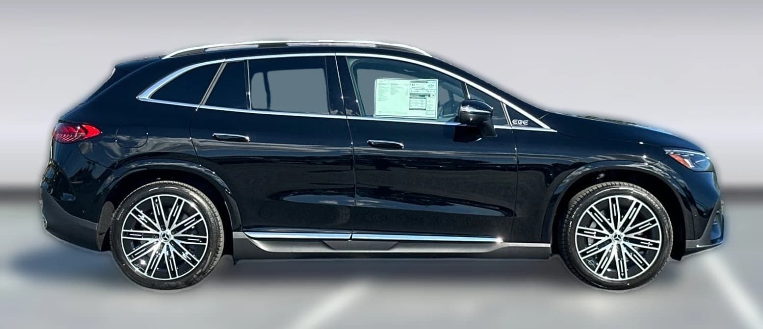 Mercedes-Benz EQE EQE 320 4MATIC SUV 2026 — side view