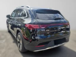 Mercedes-Benz EQE EQE 320 4MATIC SUV 2026 — side view