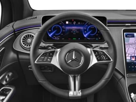 Mercedes-Benz EQE EQE 320 4MATIC SUV 2027 — side view
