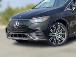 Mercedes-Benz EQE EQE 320+ SUV 2026 — side view