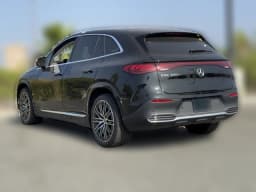 Mercedes-Benz EQE EQE 320+ SUV 2026 — side view