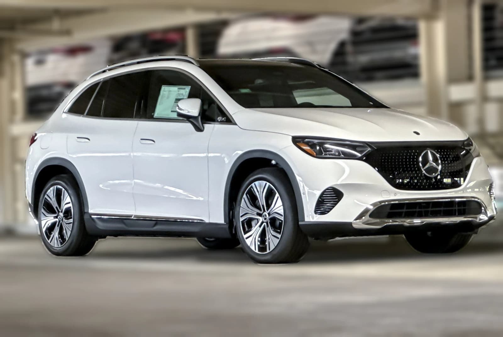Mercedes-Benz EQE EQE 320+ SUV 2027 — side view