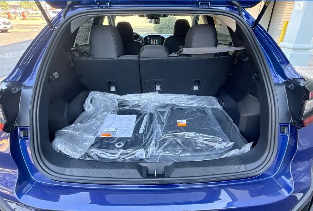 Subaru Crosstrek Base AWD 2026 — side view