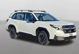 Subaru Forester Base AWD 2026 — side view