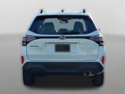 Subaru Forester Base AWD 2026 — side view