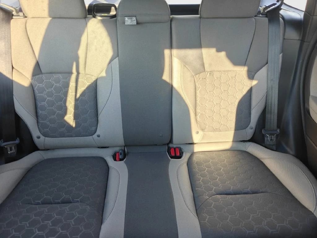 Subaru Forester Base AWD 2026 — side view