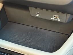 Subaru Forester Base AWD 2026 — side view