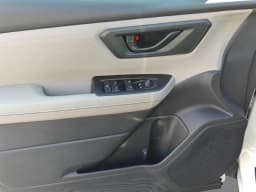 Subaru Forester Base AWD 2026 — side view