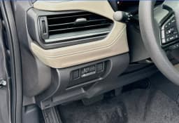 Subaru Forester Base AWD 2026 — side view