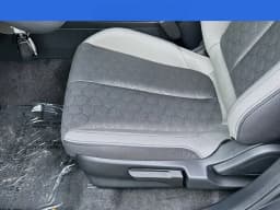 Subaru Forester Base AWD 2026 — side view