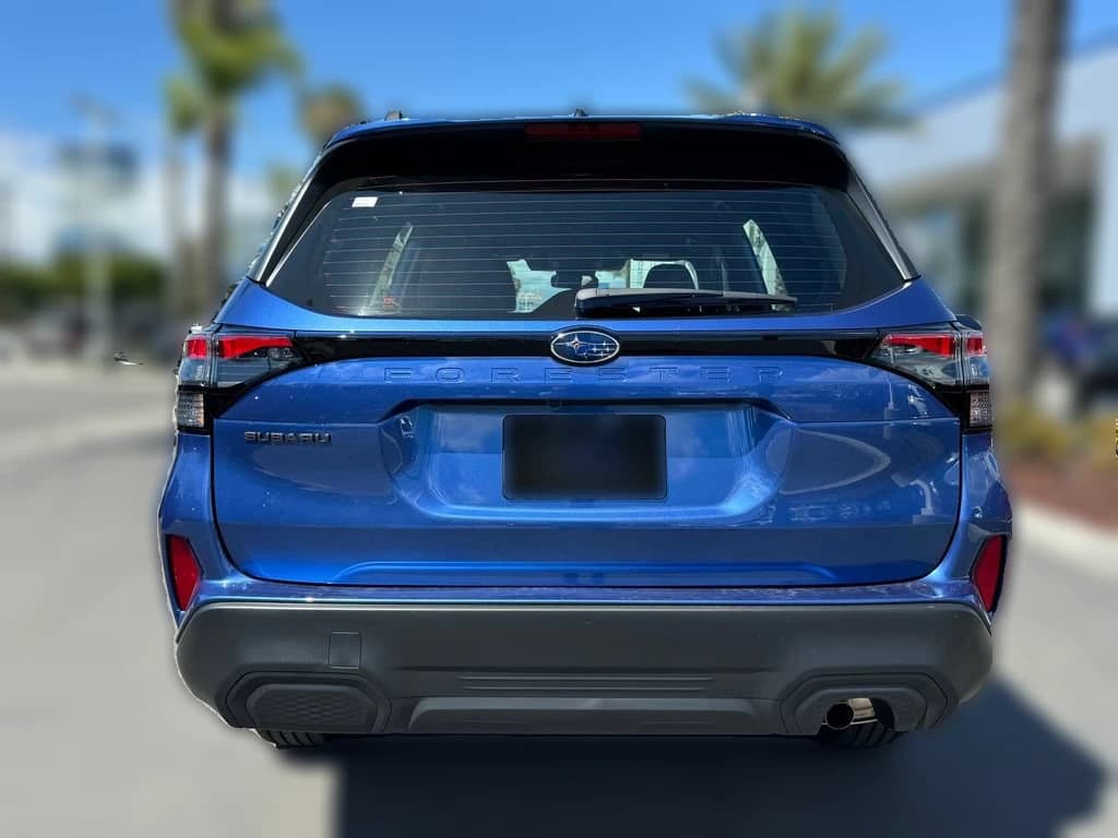 Subaru Forester Base AWD 2026 — side view