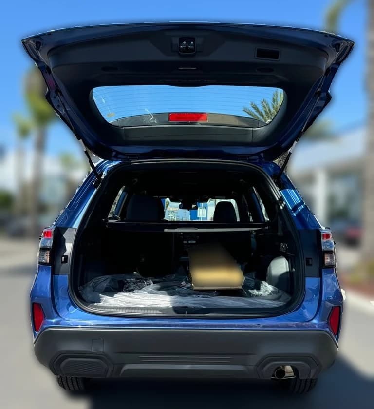 Subaru Forester Base AWD 2026 — side view