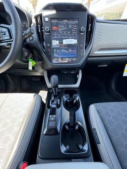 Subaru Forester Base AWD 2026 — side view