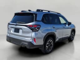 Subaru Forester Premium AWD 2026 — side view