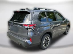 Subaru Forester Premium AWD 2026 — side view