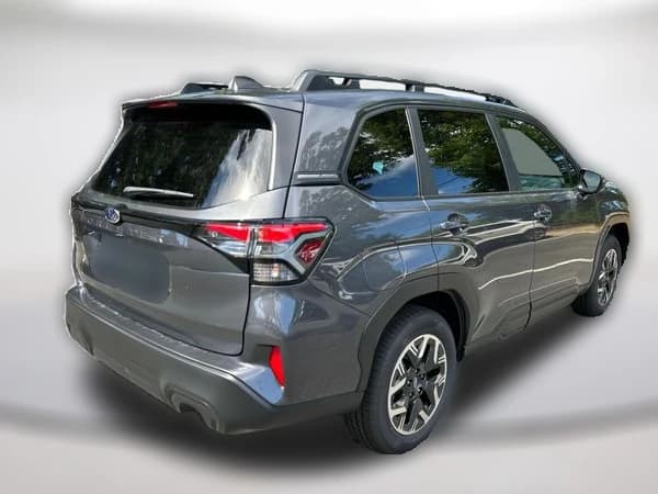 Subaru Forester Premium AWD 2026 — side view