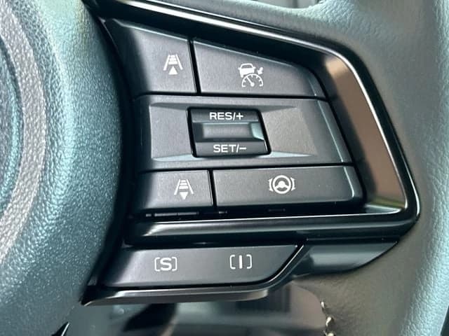 Subaru Forester Premium AWD 2026 — side view