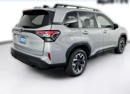 Subaru Forester Premium AWD 2026 — side view
