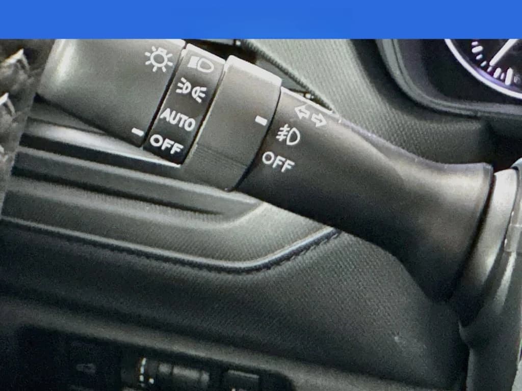 Subaru Forester Premium AWD 2026 — side view