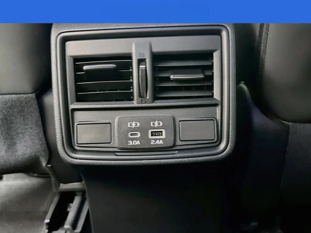 Subaru Forester Premium AWD 2026 — side view