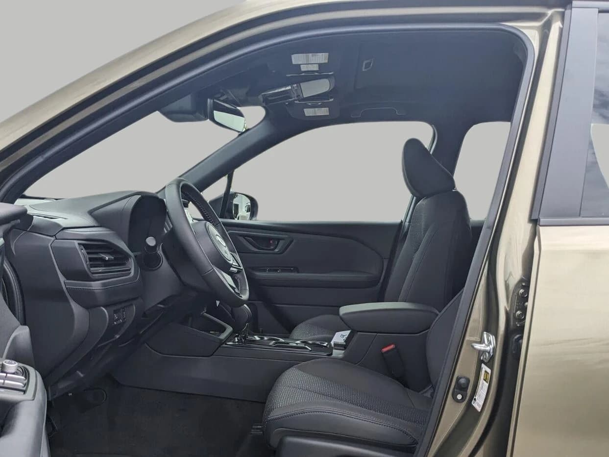 Subaru Forester Premium AWD 2026 — side view