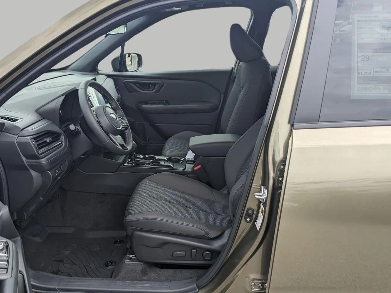 Subaru Forester Premium AWD 2026 — side view