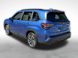 Subaru Forester Touring AWD 2026 — side view
