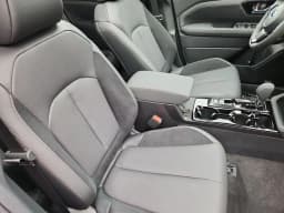 Subaru Forester Touring AWD 2026 — side view