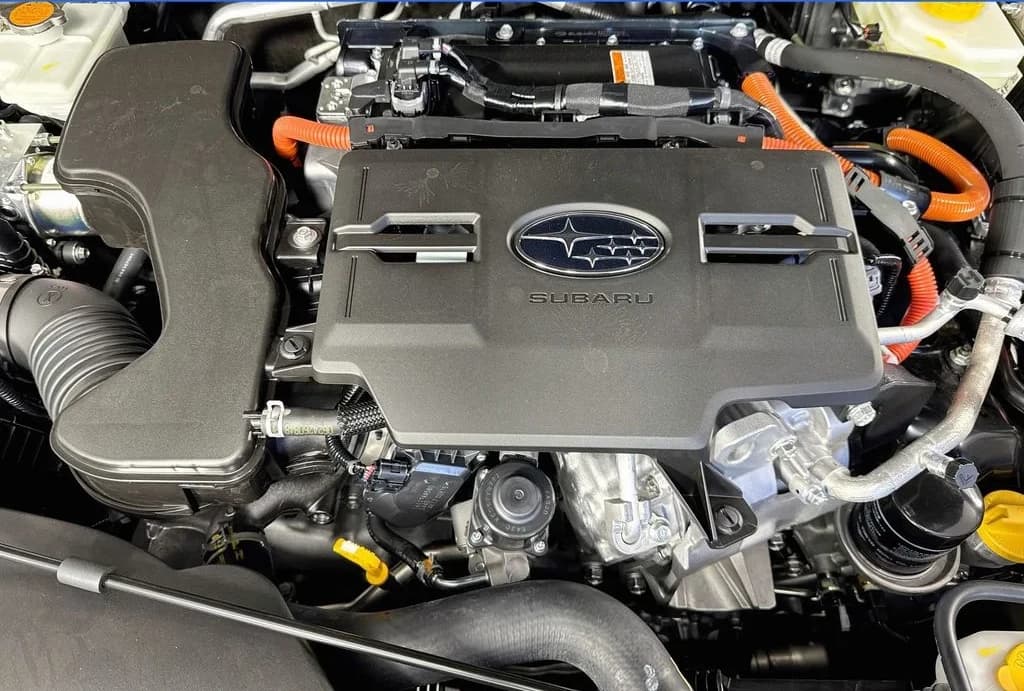 Subaru Forester Premium Hybrid AWD 2026 — side view