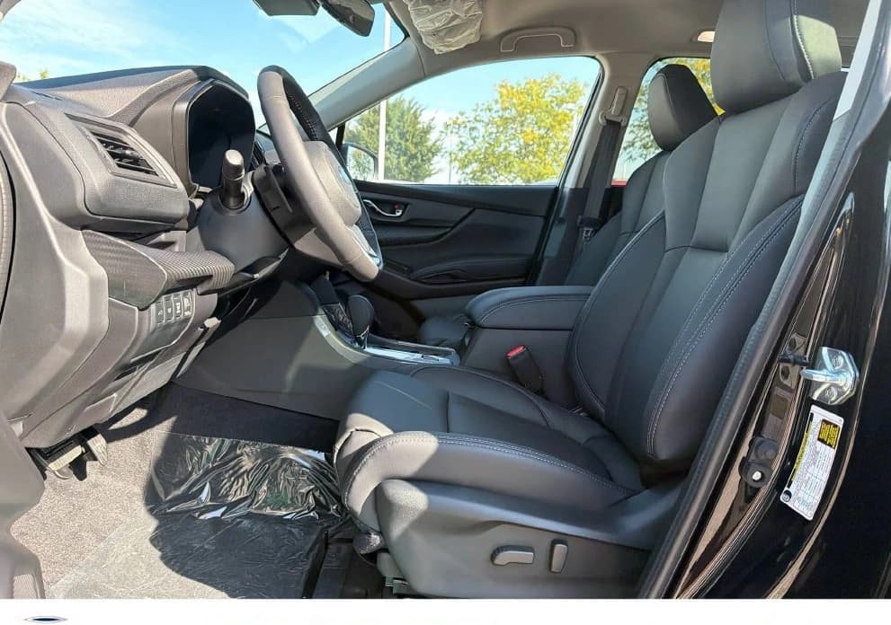Subaru Ascent Premium 7-Passenger 2027 — side view