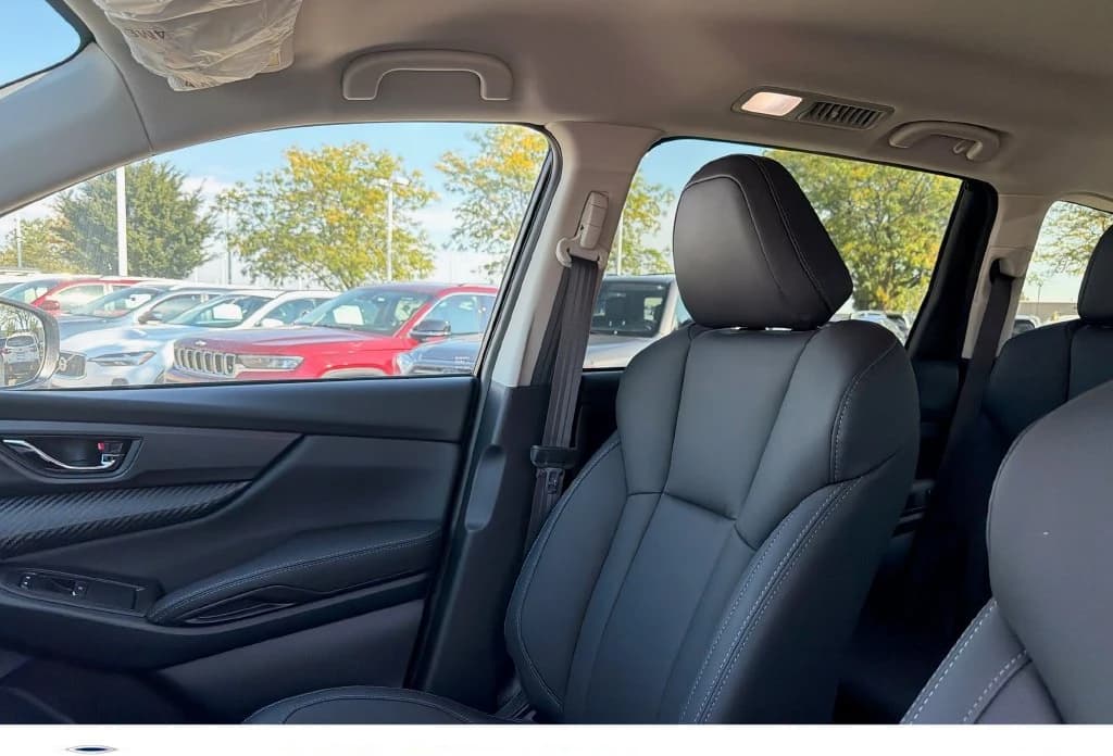 Subaru Ascent Premium 7-Passenger 2027 — side view