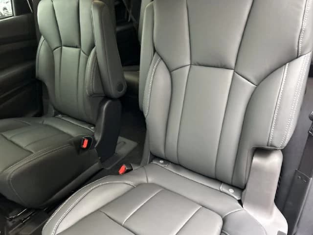 Subaru Ascent Premium 7-Passenger 2027 — side view