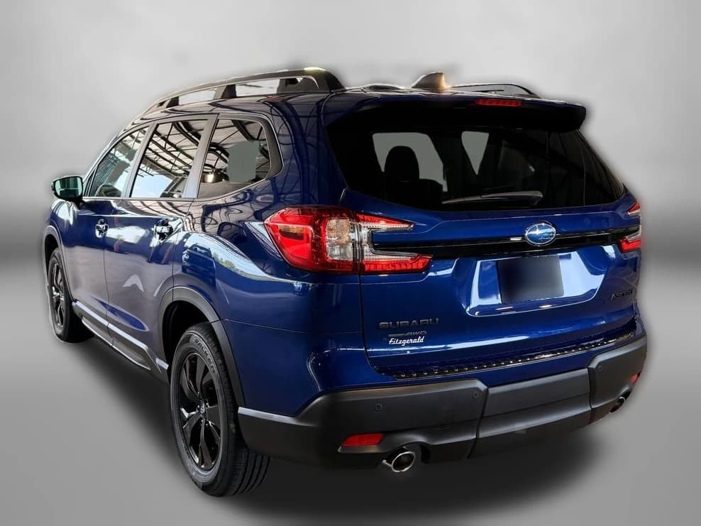 Subaru Ascent Premium 7-Passenger 2026 — side view