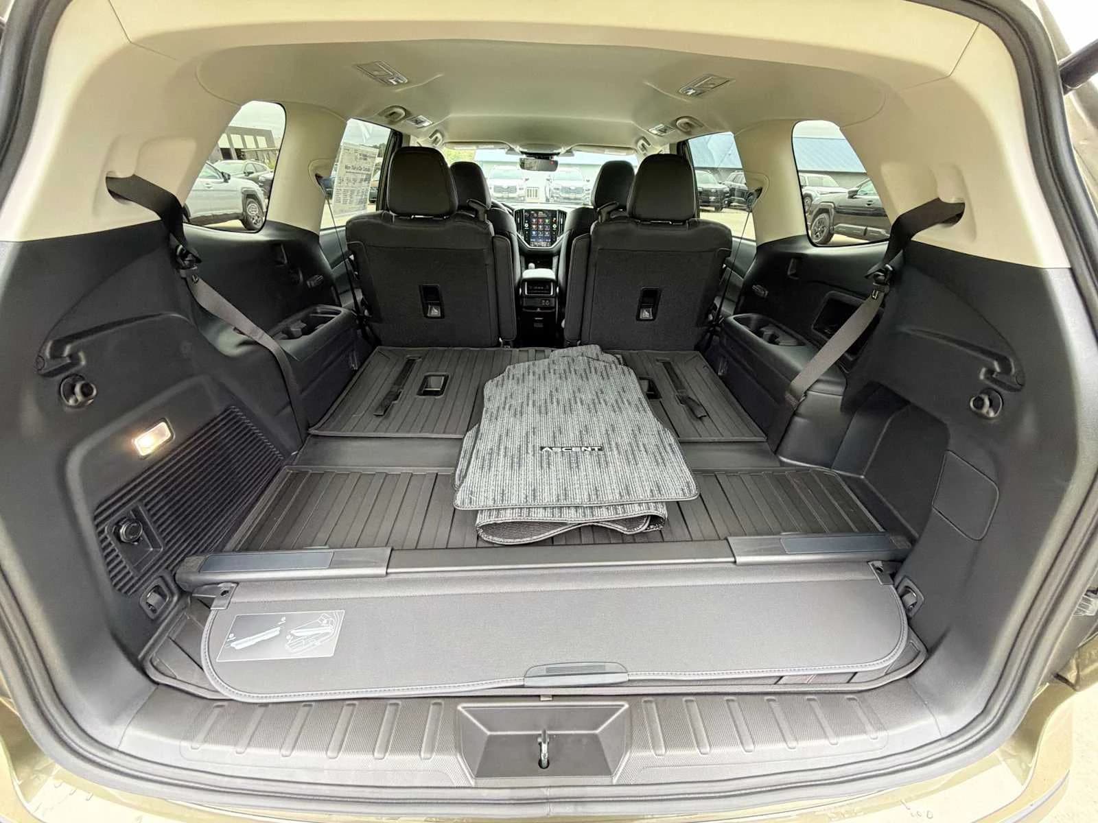 Subaru Ascent Premium 7-Passenger 2026 — side view