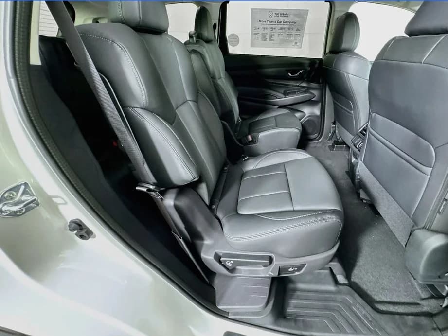 Subaru Ascent Premium 7-Passenger 2026 — side view