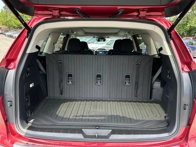 Subaru Ascent Limited 7-Passenger 2026 — side view