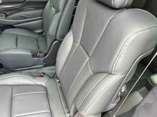 Subaru Ascent Limited 7-Passenger 2026 — side view