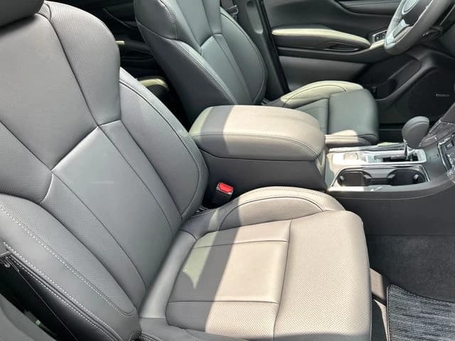 Subaru Ascent Limited 7-Passenger 2026 — side view