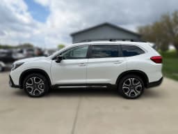 Subaru Ascent Limited 7-Passenger 2026 — side view