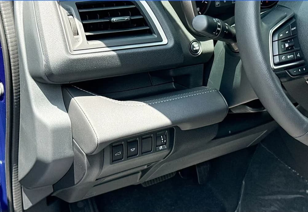 Subaru Ascent Limited 7-Passenger 2026 — side view