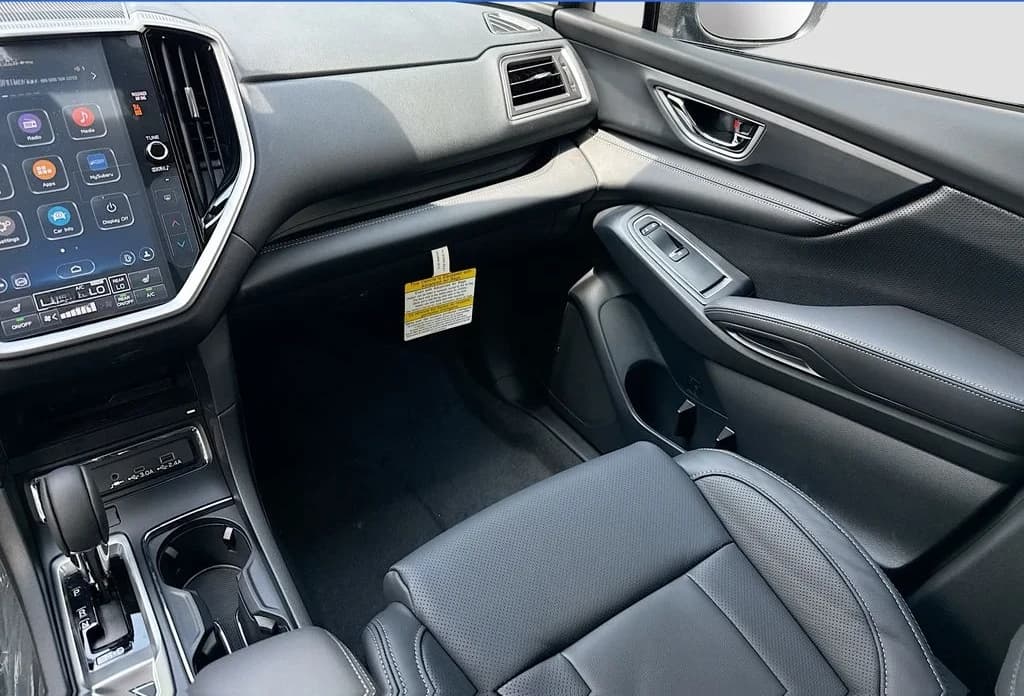 Subaru Ascent Limited 7-Passenger 2026 — side view