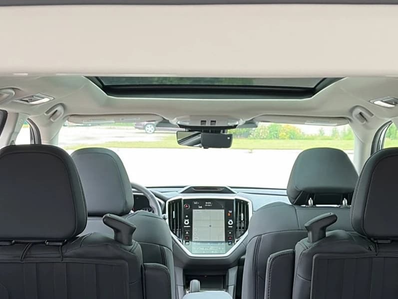 Subaru Ascent Touring 7-Passenger 2026 — side view