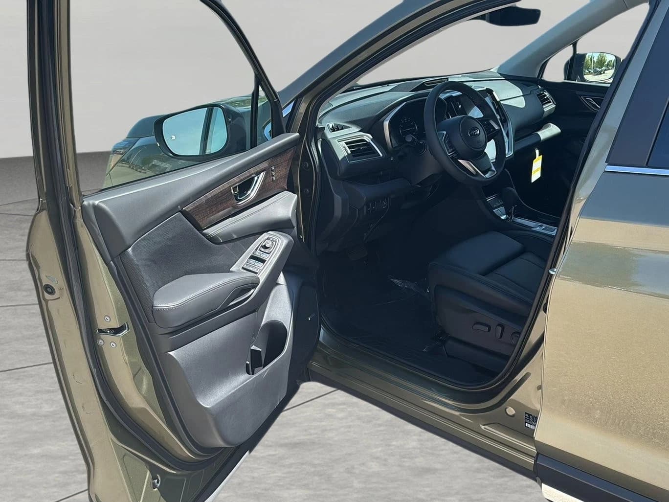 Subaru Ascent Touring 7-Passenger 2026 — side view
