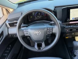 Toyota Camry LE (Natl) 2026 — side view