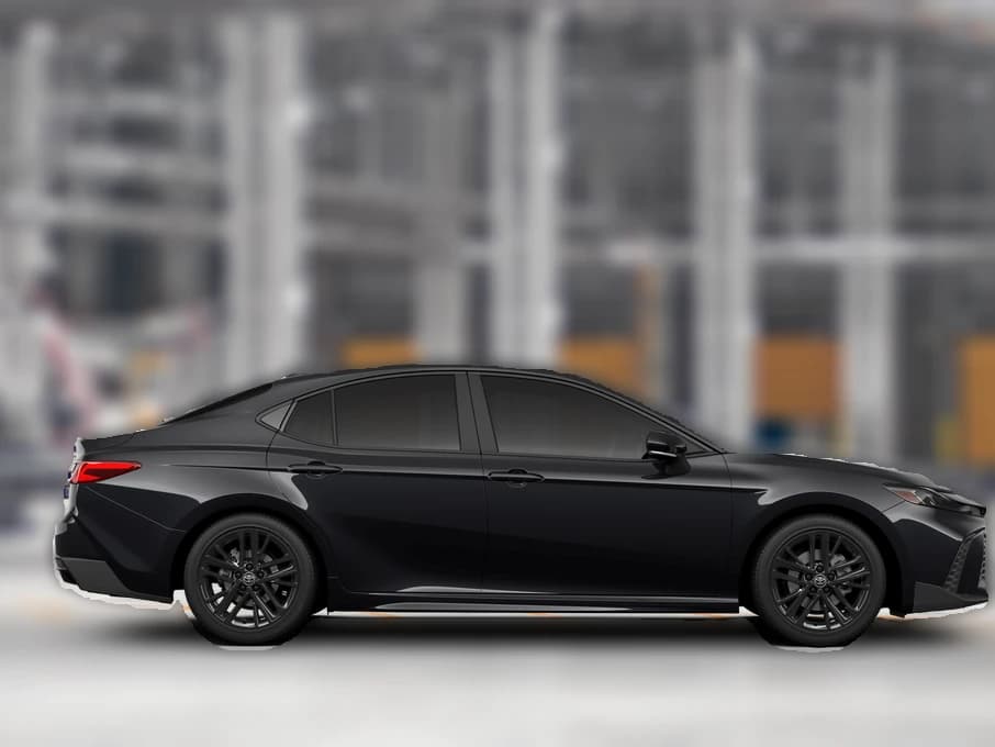 Toyota Camry SE (Natl) 2026 — side view