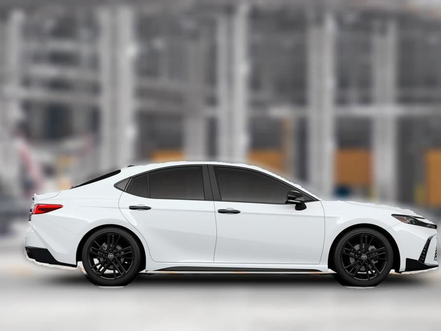 Toyota Camry SE (Natl) 2026 — side view