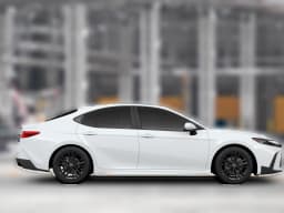 Toyota Camry SE (Natl) 2026 — side view