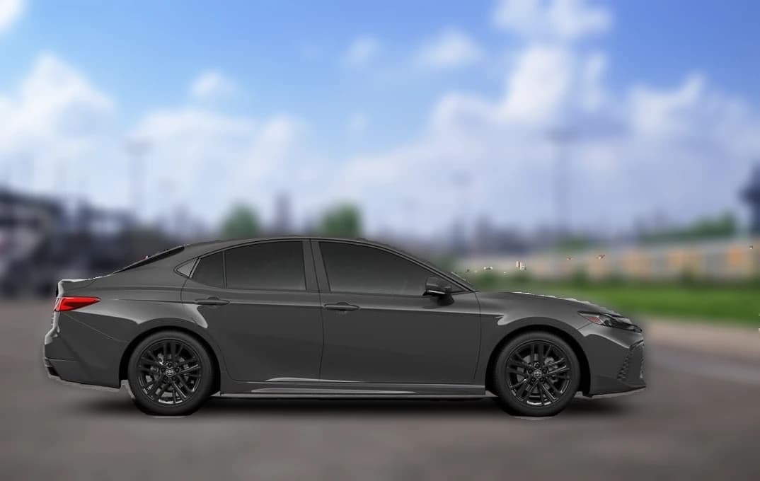 Toyota Camry SE (Natl) 2026 — side view