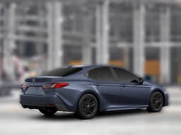 Toyota Camry SE (Natl) 2026 — side view