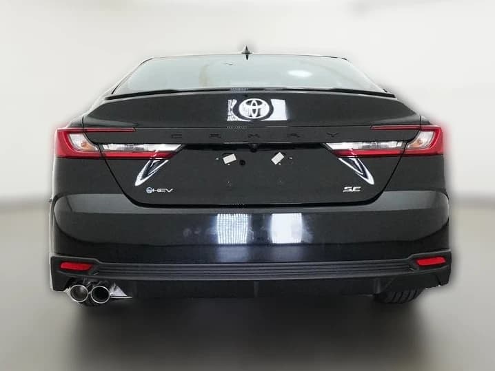 Toyota Camry SE (Natl) 2026 — side view